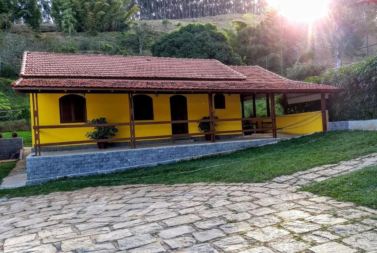 Chalés AABB Valença RJ Exterior foto